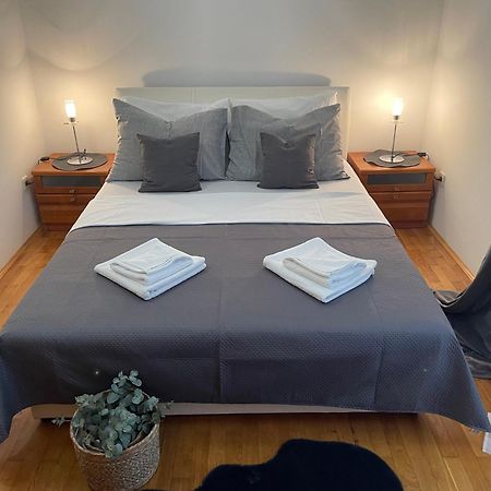 SanMari Hotel Novi Vinodolski Eksteriør billede