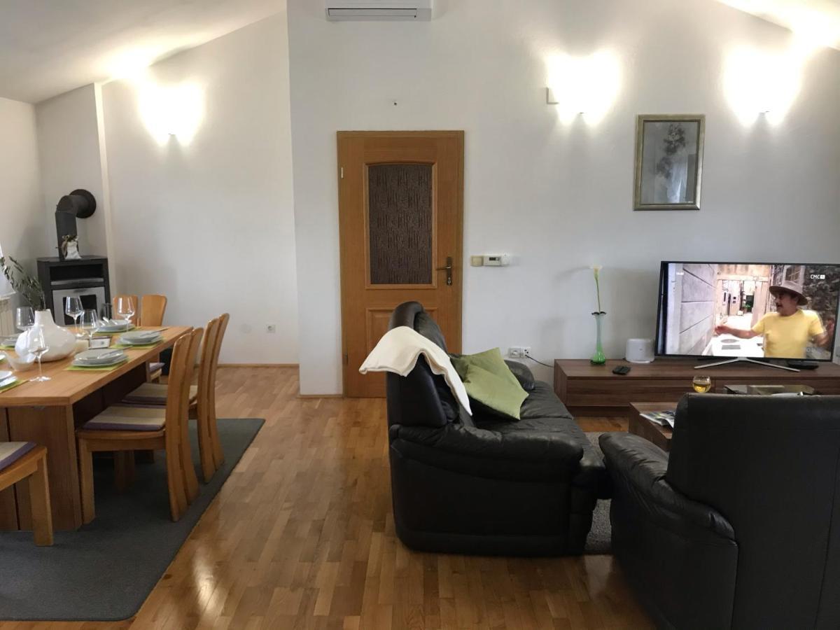 SanMari Hotel Novi Vinodolski Eksteriør billede